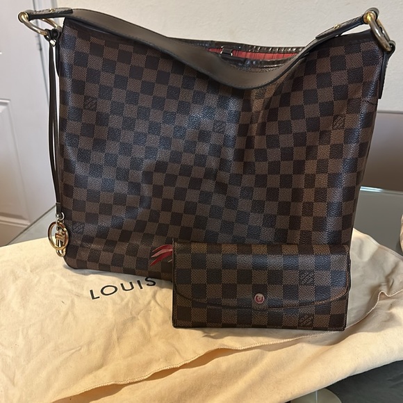 Louis Vuitton handbag with wallet - Picture 3 of 4